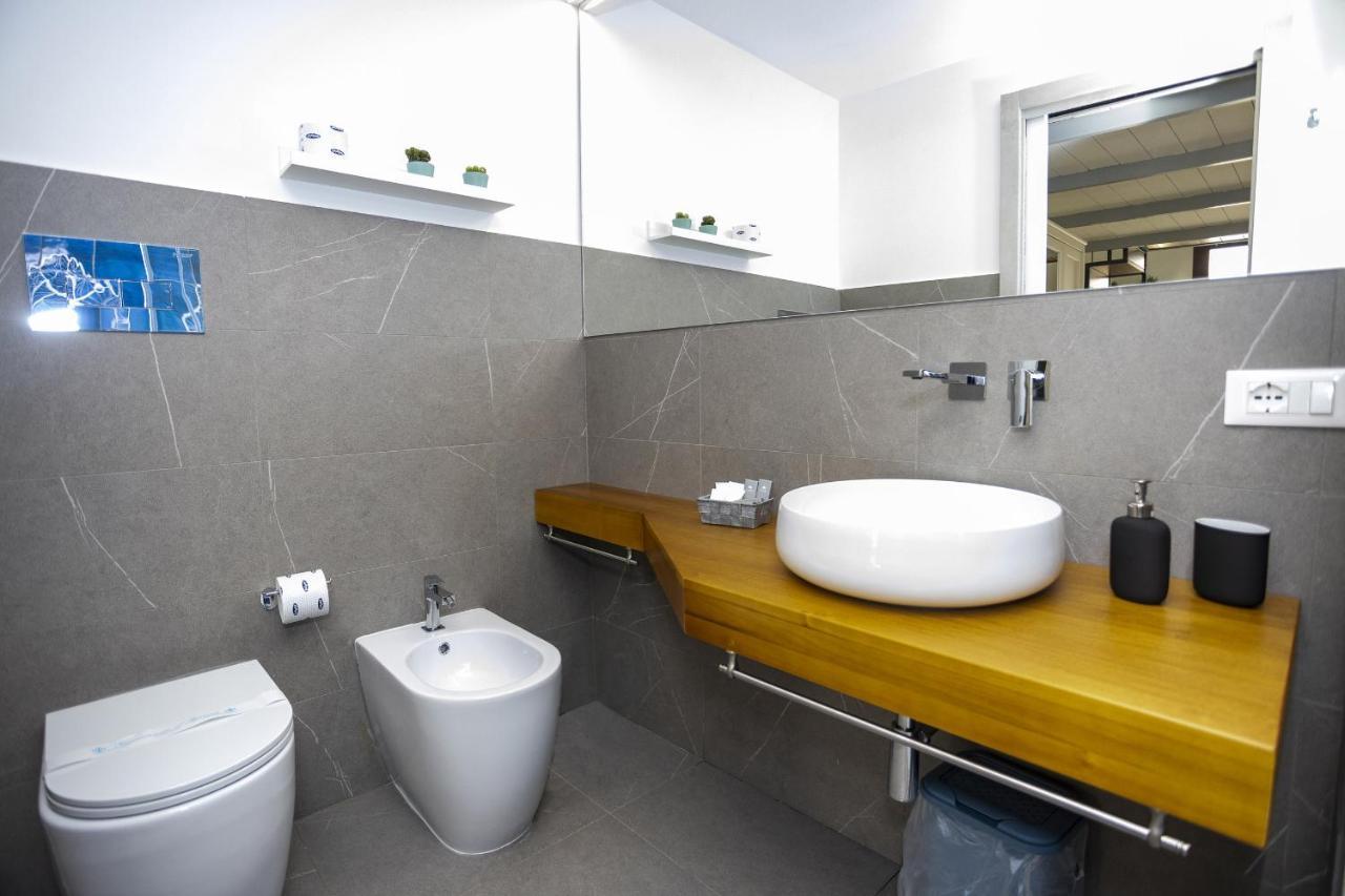Acquaro Suite Apartments San Vito Lo Capo Ruang foto